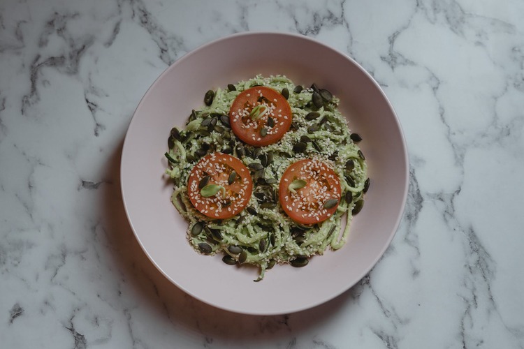 Keto Zucchini Noodles with Tomatoes, Pumpkin and Sesame Seed