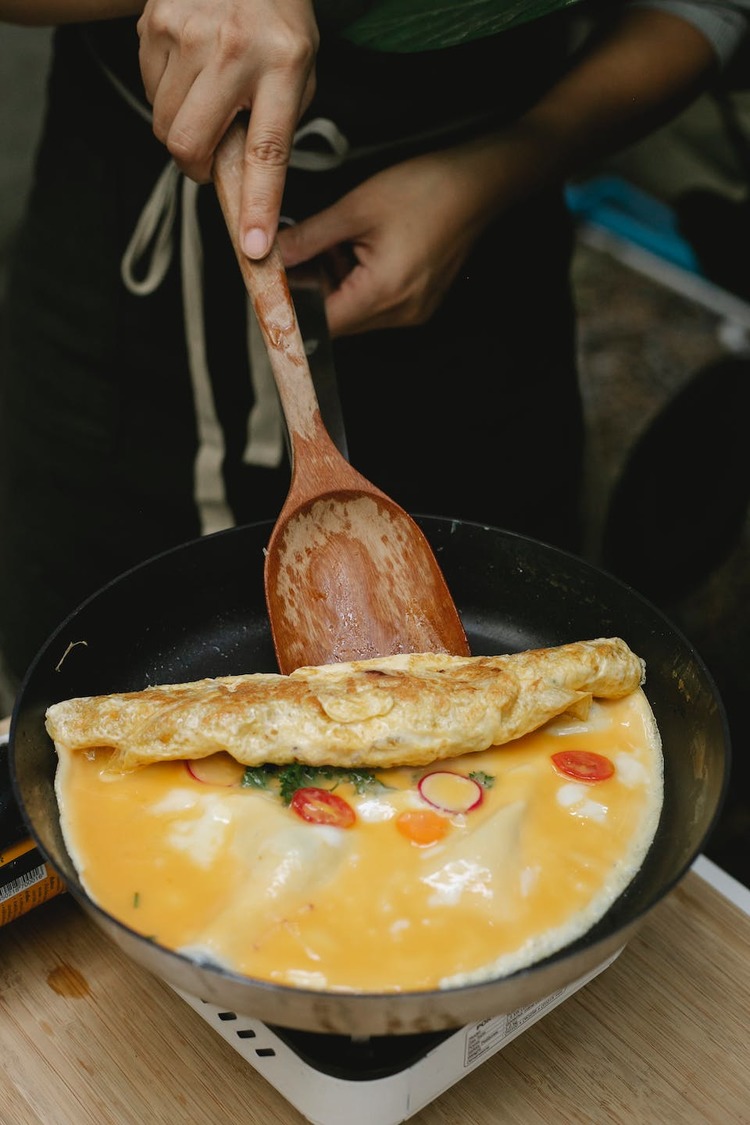 Keto Omelette with Radish and Tomatoes Recipe